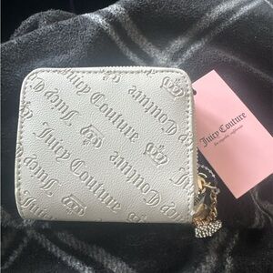 Juicy Couture Cream Small Zip Around Wallet